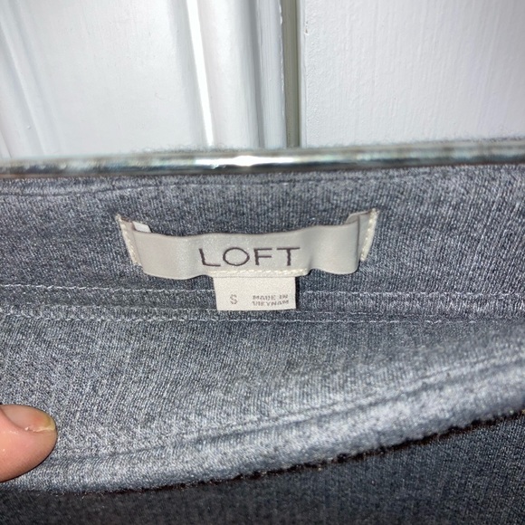 Ann Taylor Loft Skirt Gray Small NWOT - Picture 2 of 6